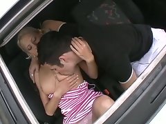 Gorgeous blonde teen slut opens wide for hardcore pounding in car