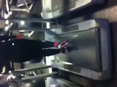 Fatty Butt on Treadmill 2