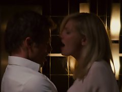 Kirsten Dunst banged in toilet