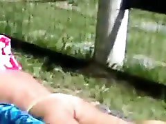 Mia moglie prende il sole