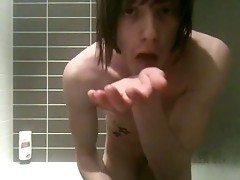 Emo wanking and licking sperm from hands