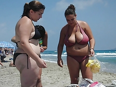 Chunky Bikini Candid