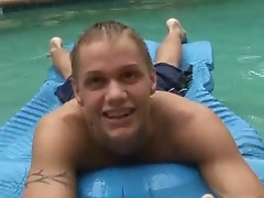 Landon masturbating outdoor in the pool
