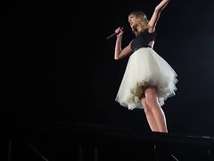 Taylor Swift performing in Detroit