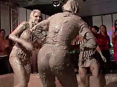 Mud fight with an audience