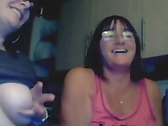 Flashing boobs on cam