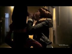Mary Jane give spidey A blowjob