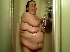 piglet in shower