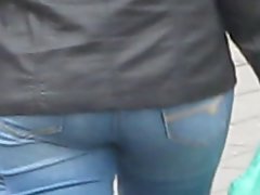 Perfect ass moving-2